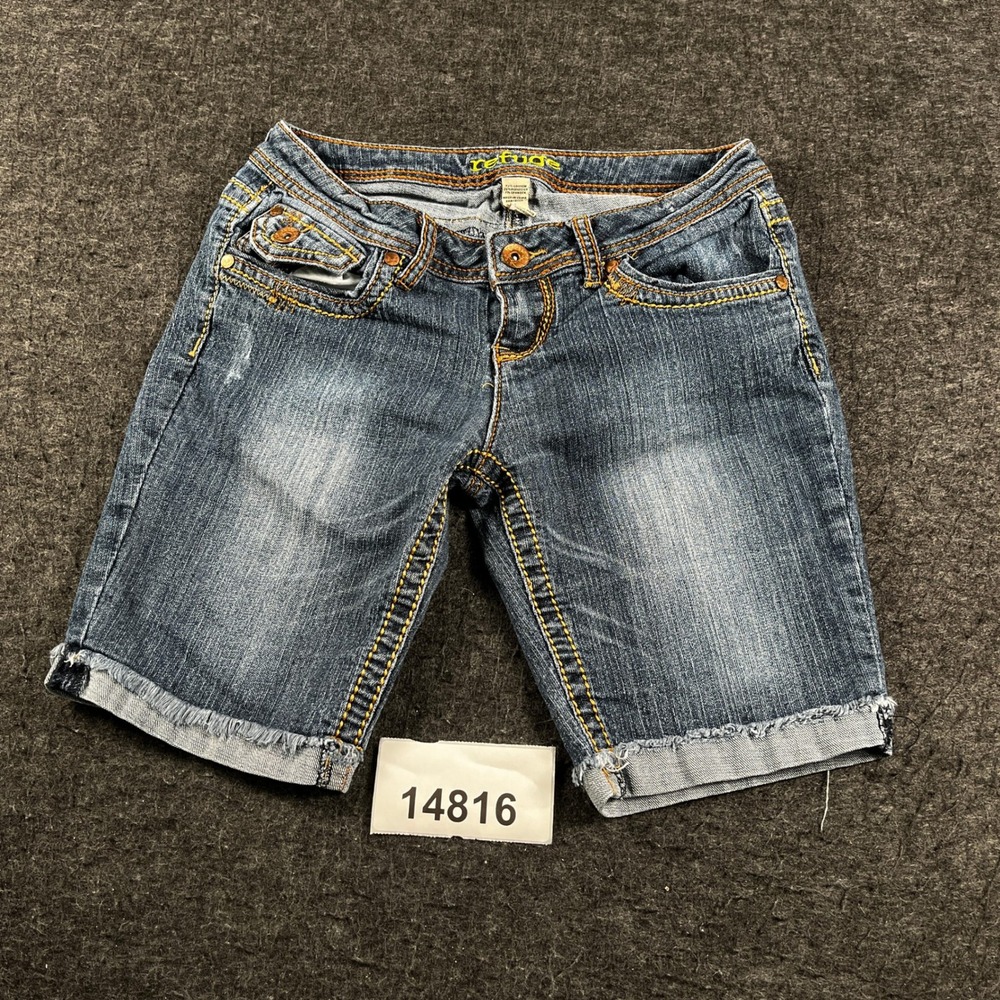 Refuge Boyfriend Shorts Women 4 Blue Denim Cotton Stretch Cuffed Raw Hem Outdoor
